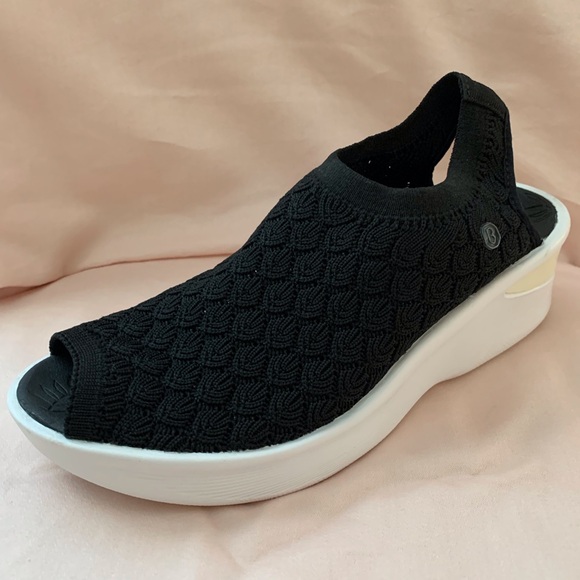 Bzees Secret Open Toe Wedge - Picture 4 of 9